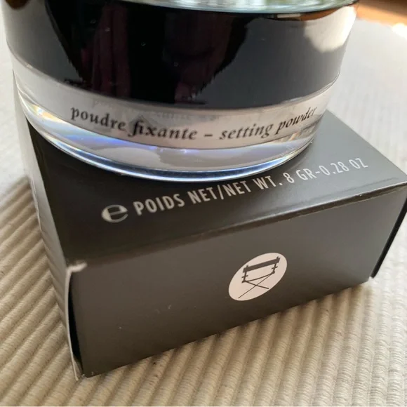 VISEART Seamless Setting Powder - translucent - Picture 5 of 9